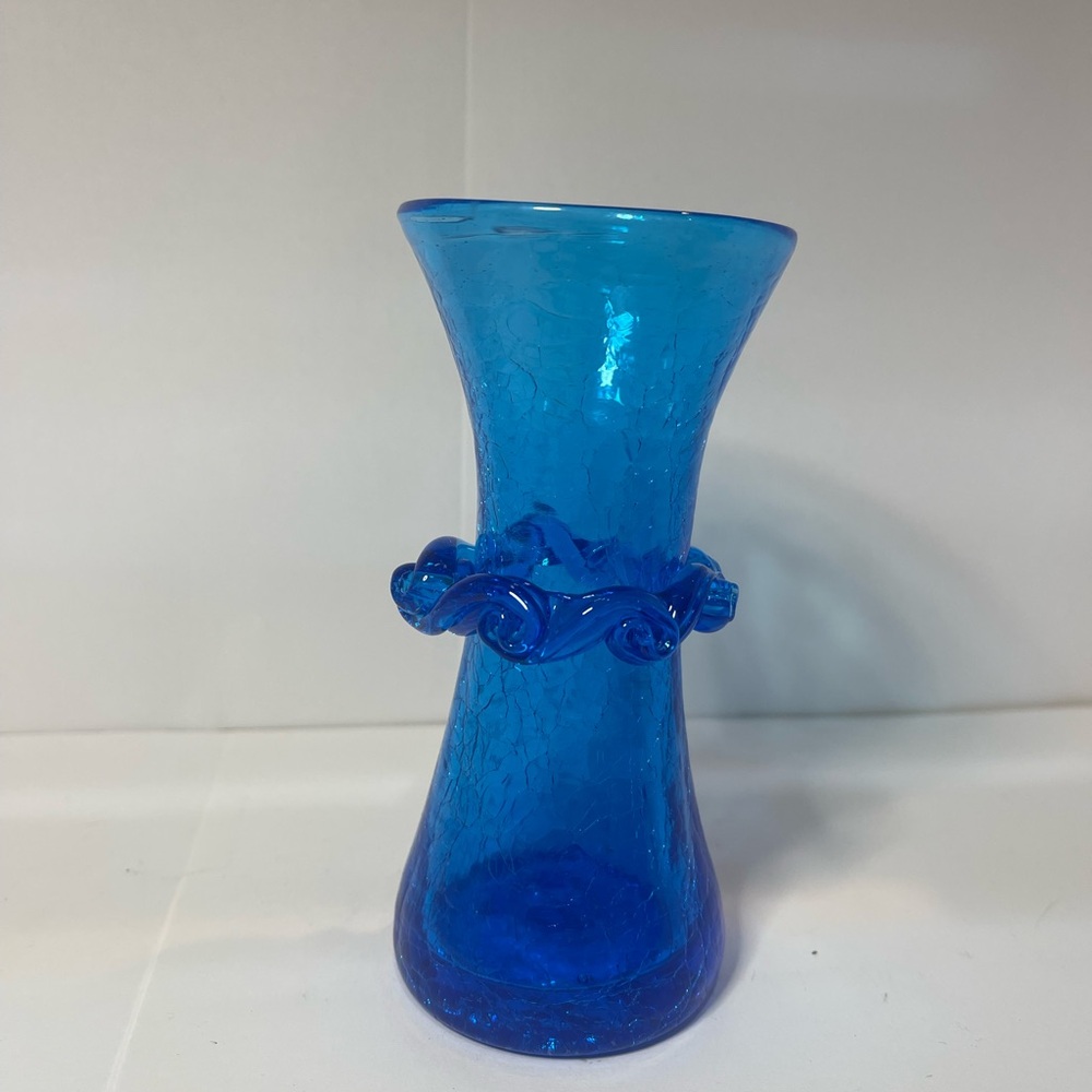 Vintage Elegant Blue Glass Vase